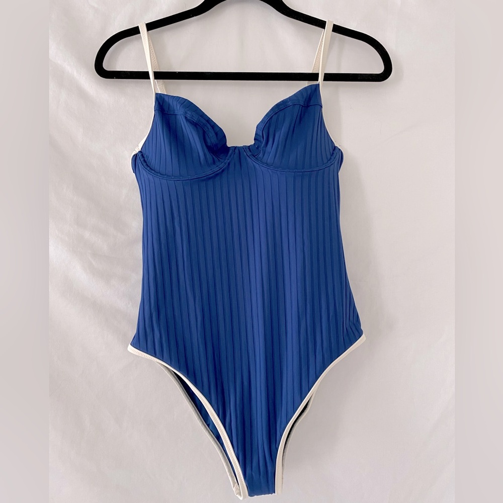 NWT Aerie One Piece Swimsuit, Size L
